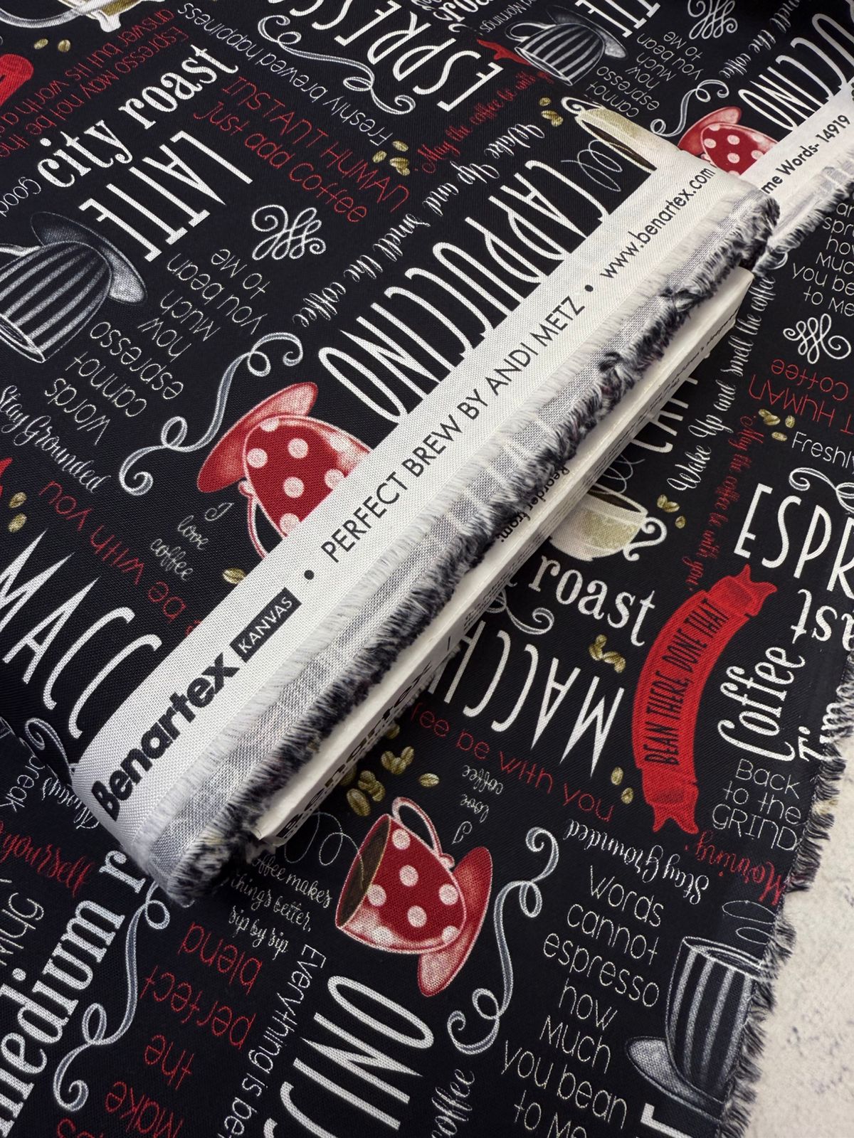 картинка Ткань Benartex 100 хлопок 110 см 1491912B от магазина МиТекс на Пушкина 97