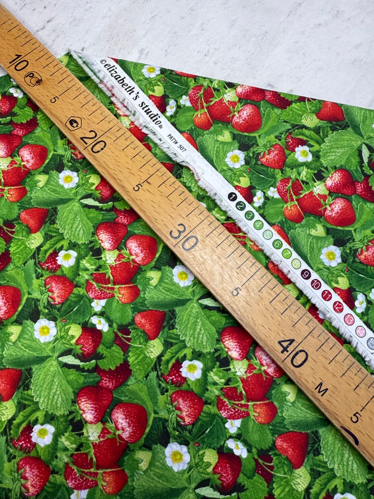 картинка Ткань 100 % хлопок Studio E ширина  110 см, 507 GREEN от магазина МиТекс на Пушкина 97