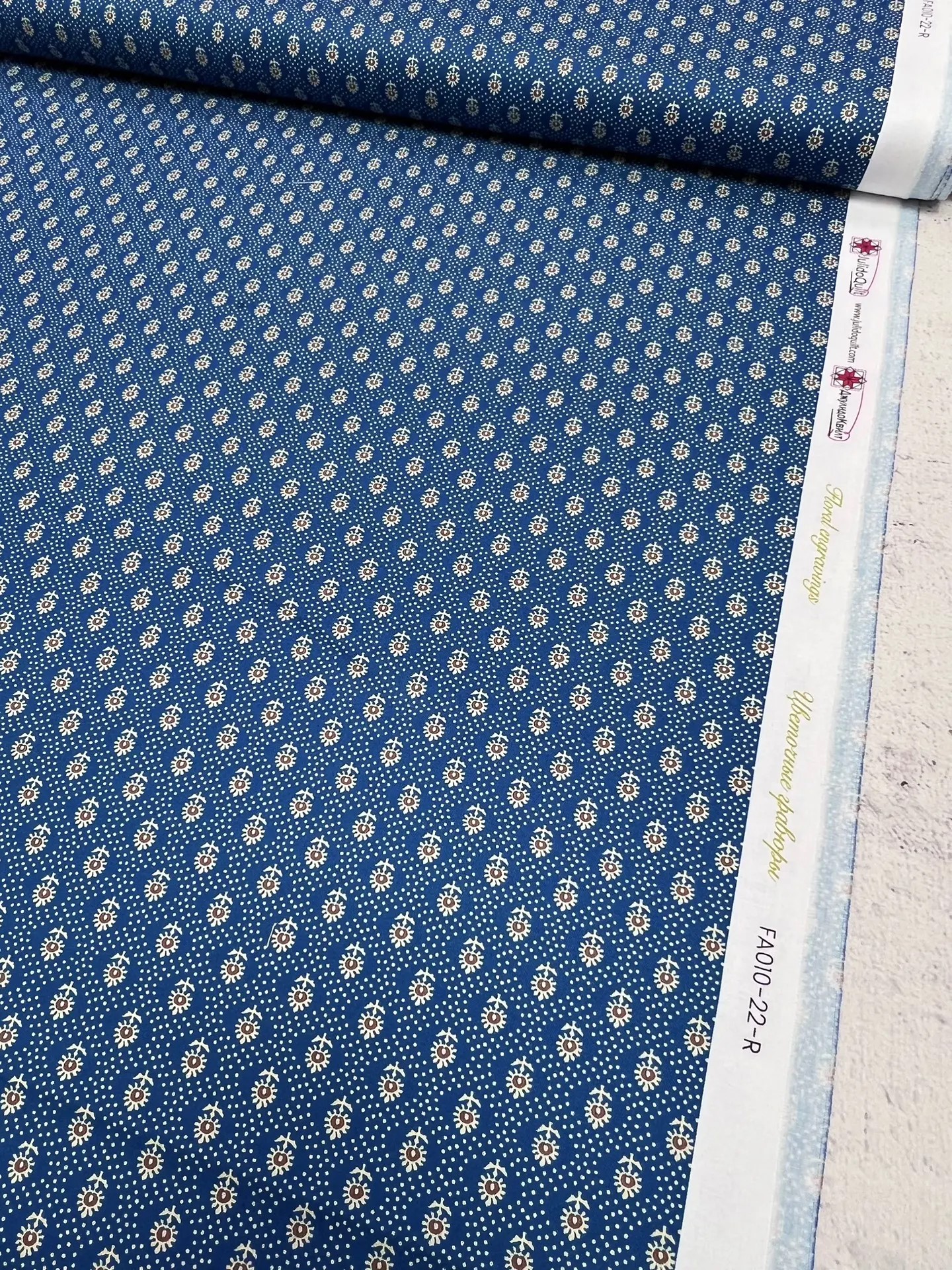 картинка Ткань 100% хлопок JulidoQuilt FA010-22 Коллекция Цветочные гравюры от магазина МиТекс на Пушкина 97